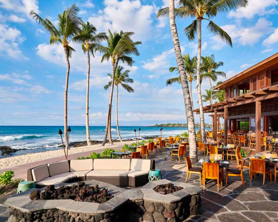 oceanfront lounge area at the four seasons hualalai