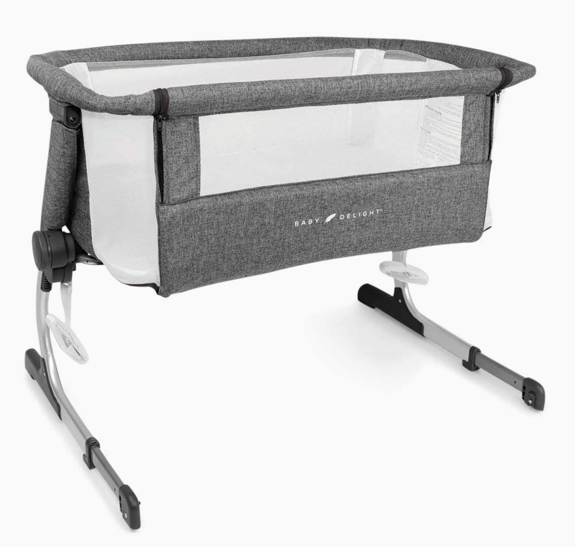 White and dark grey bassinet