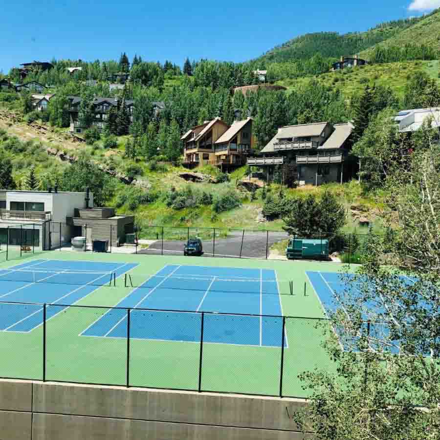 Tennis court view of Simba Run Vail Condominiums