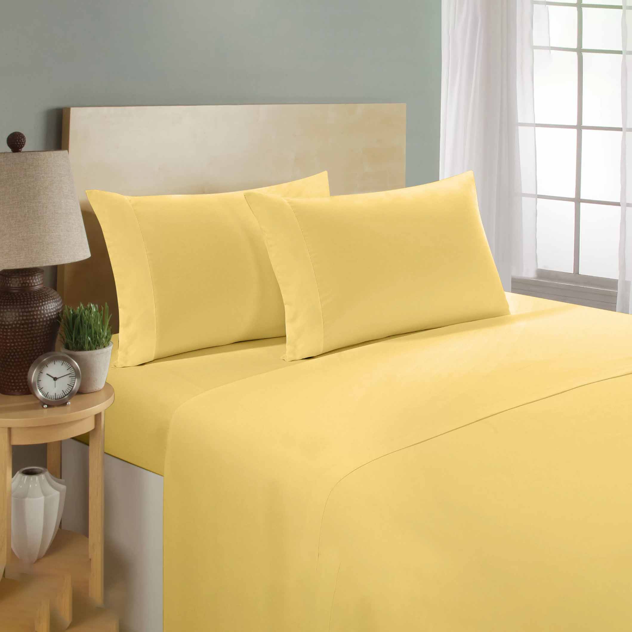 Egyptian bedsheets in yellow