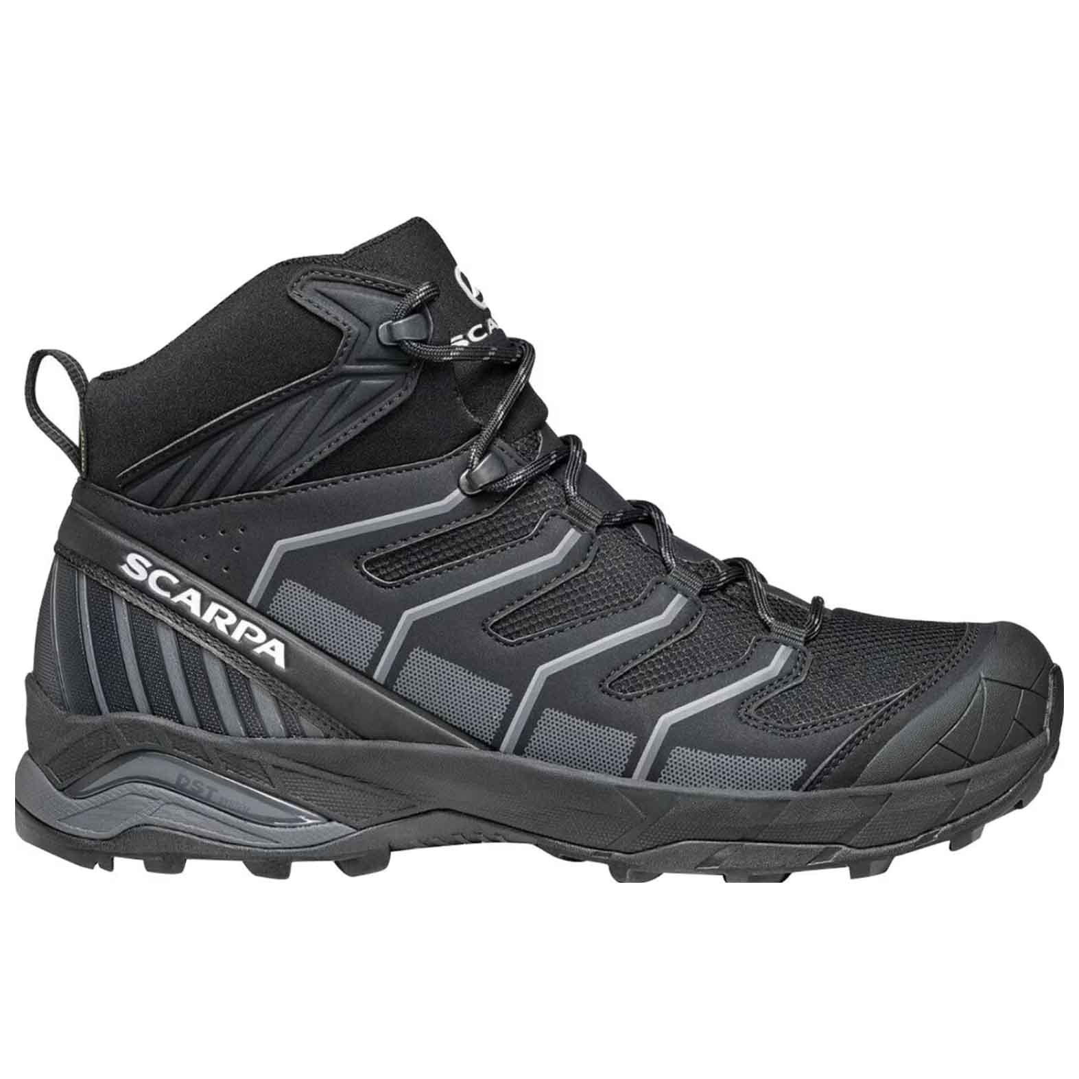 Maverick Mid GTX Hiking Boots in black and gray