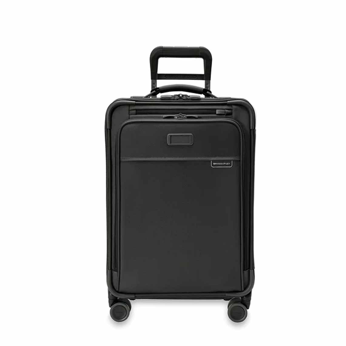 Briggs & Riley Essential Carry-On Spinner in black 